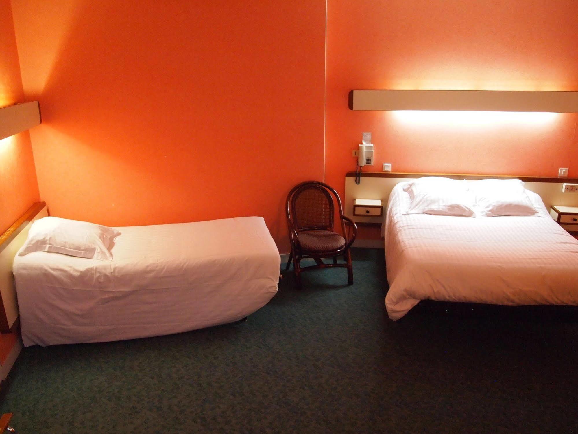 Hotel Le Petit Billot Vitre  Ngoại thất bức ảnh