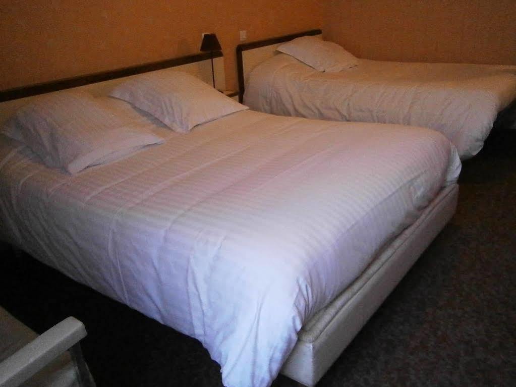 Hotel Le Petit Billot Vitre  Ngoại thất bức ảnh